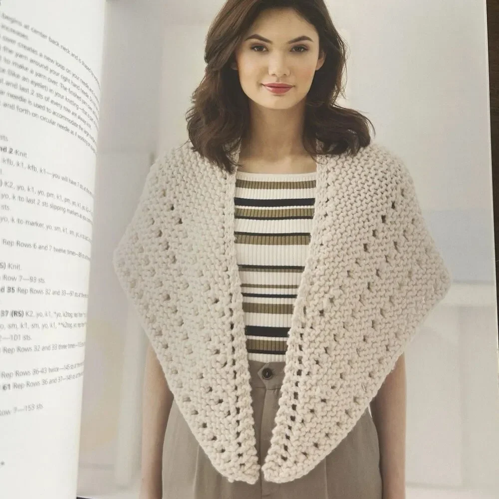 26 Quick & Easy Knits Stylish Bulky Yarn Knitting Pattern Booklet Lion Brand